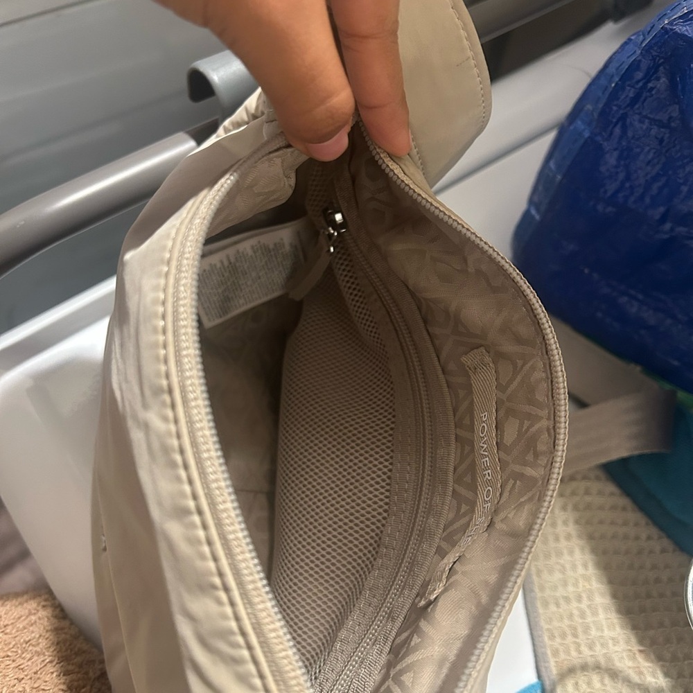 Athleta crossbody bag - Picture 5 of 10